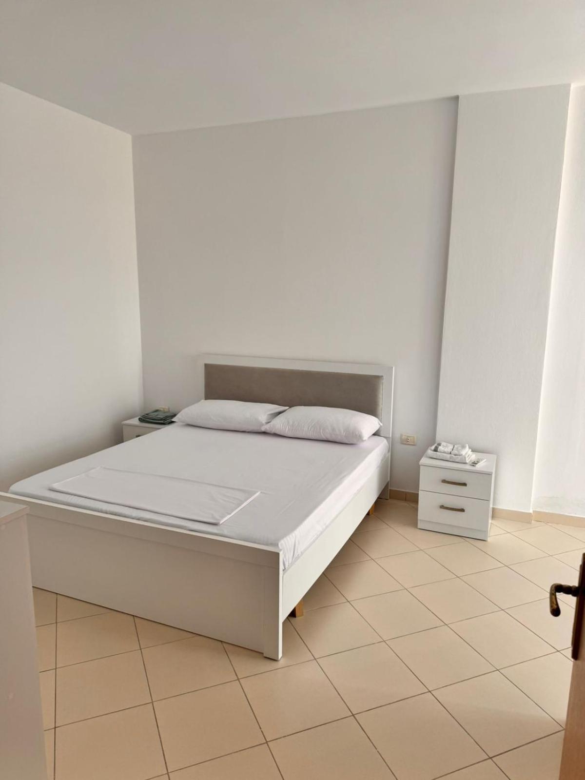 Holiday Apartments 5 Durrës Exterior foto